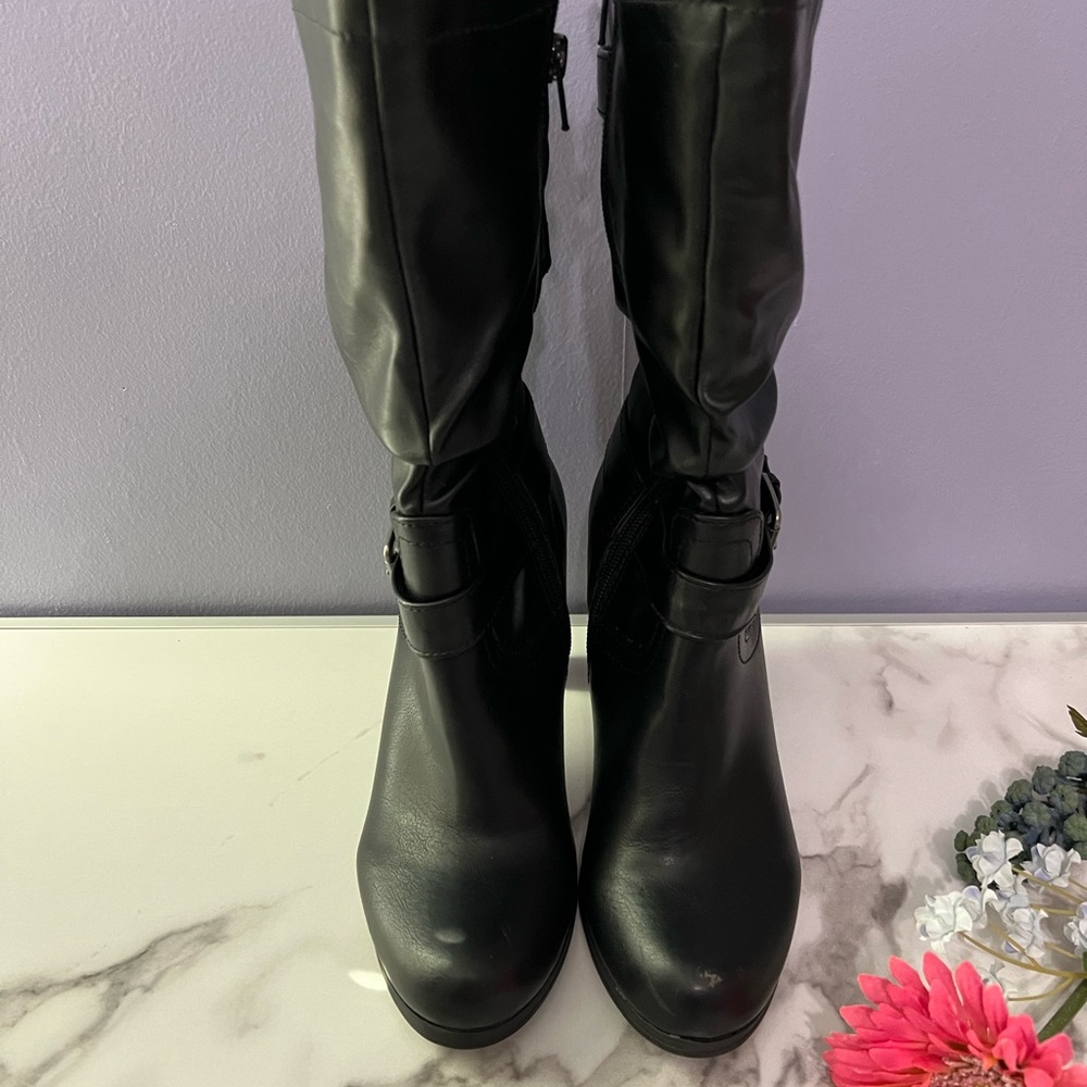 Nancy Women’s Boots.!